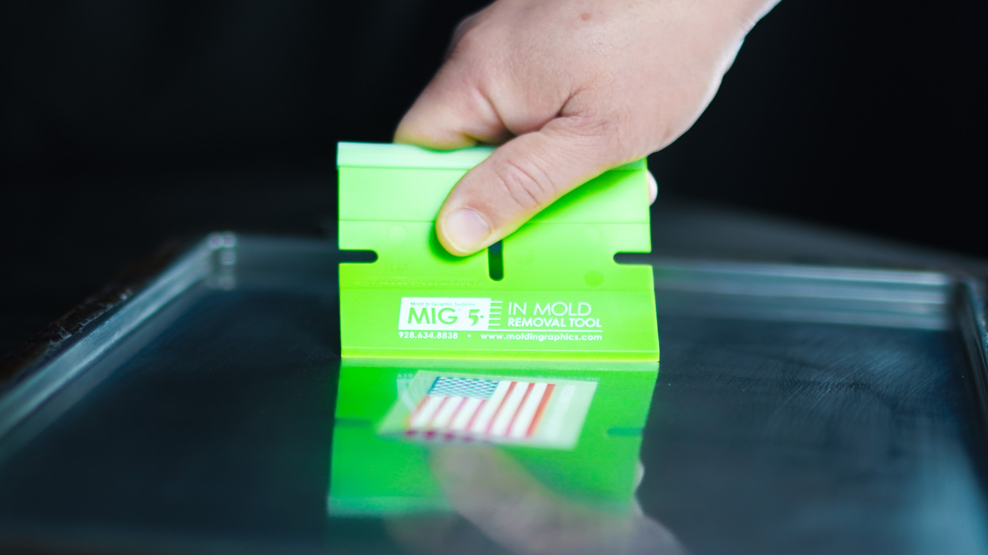 MIG5® Label Removal Tool – Mold In Graphic Systems®